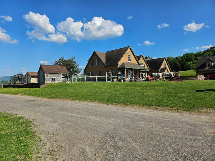 Others 4, Clover Hill Farm & Country Inn, Berkshire