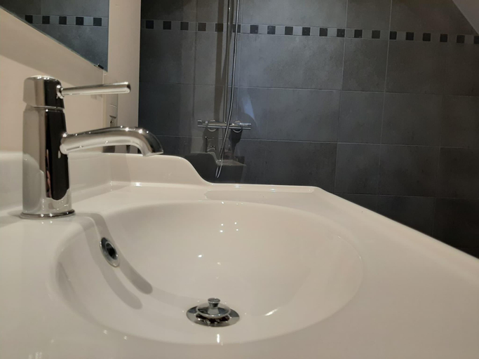 Bathroom 3, Peaceful Peer Holiday Home, Limburg