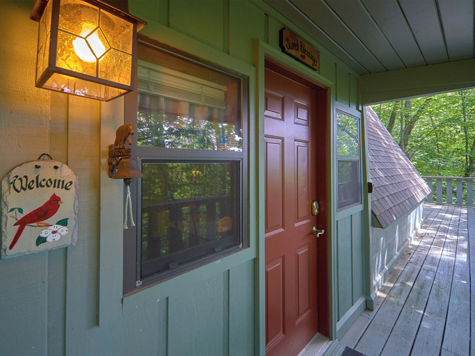 Exterior & Views 2, Sweet Blessings, Sevier