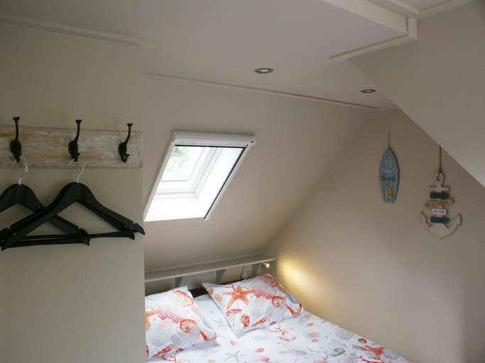 Bedroom 2, Holiday Home Paesens near Wadden Sea, Dongeradeel
