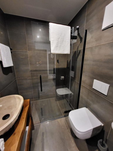 Bathroom 5, JG Hotel Antoniergasse, Memmingen