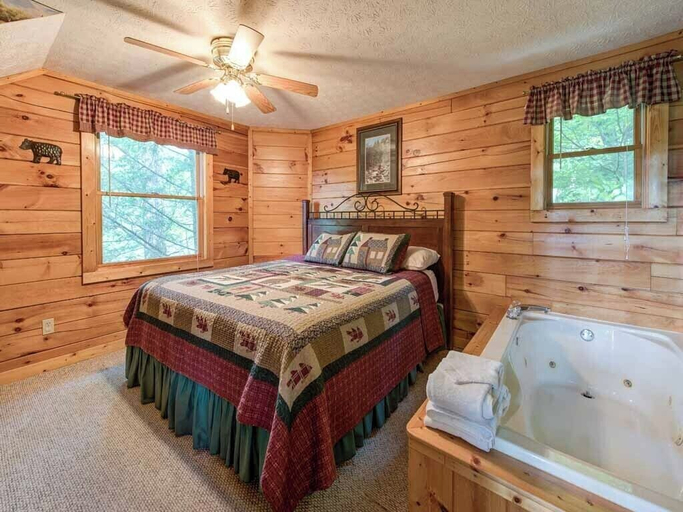 Bedroom 3, Cub's Cove by Jackson Mountain Rentals, Sevier