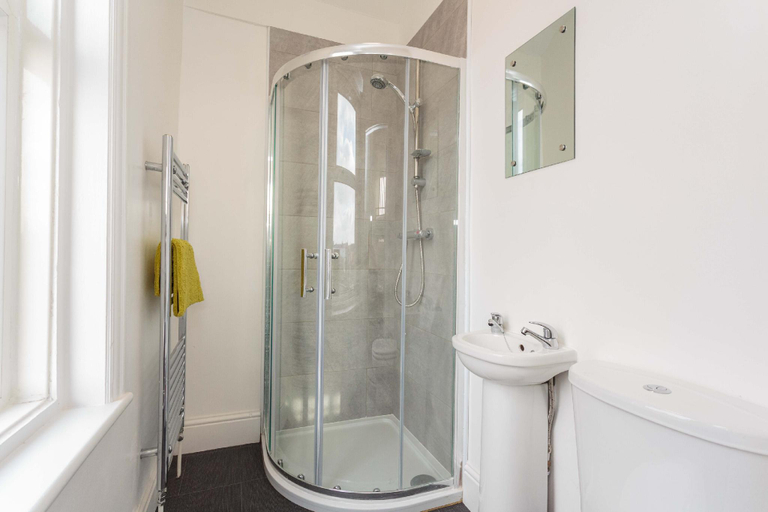 Bathroom 2, Cherry Property - Hornby Road, Lancashire