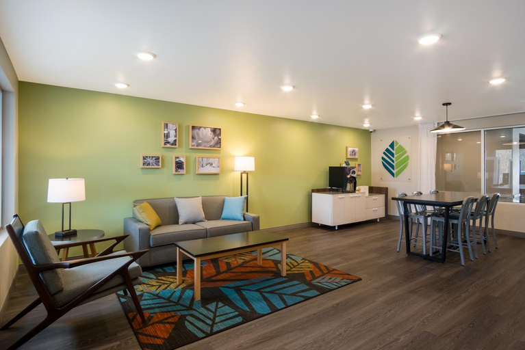 Public Area 2, WoodSpring Suites Grand Rapids Kentwood, Kent