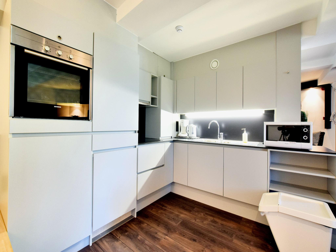Others 4, Manor house flat in Robertville, Liège
