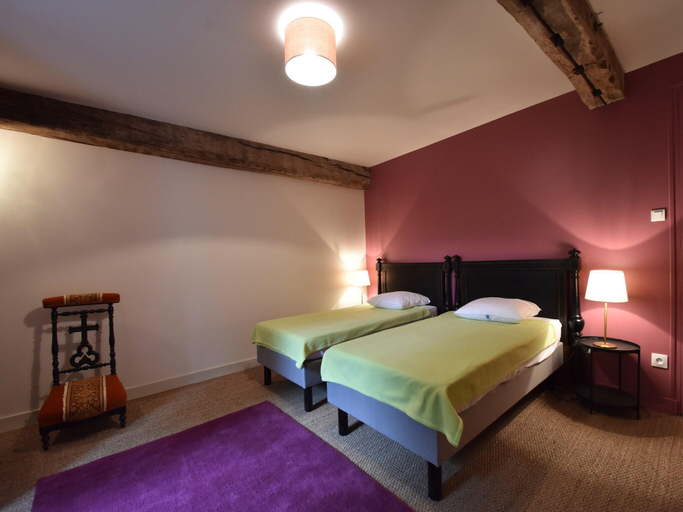 Bedroom 2, Holiday home in Angers with private garden, Mayenne