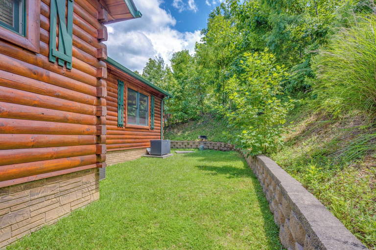 Exterior & Views 2, Magic Moments II by Jackson Mountain Rentals, Sevier