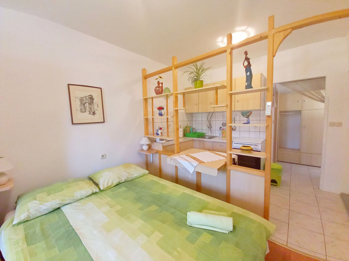 Bedroom 3, Boutique Apartment in Pjescana Uvala With Balcony, Medulin