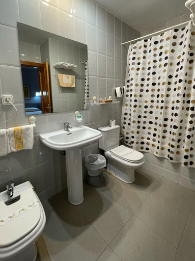 Bathroom, Hotel Fidalgo, Teruel