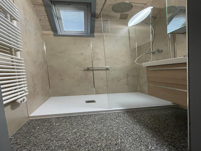 Bathroom, Holiday home in Reimboldshausen with balcony, Hersfeld-Rotenburg