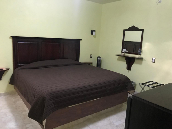 Bedroom 2, Hotel El Refugio, Ezequiel Montes
