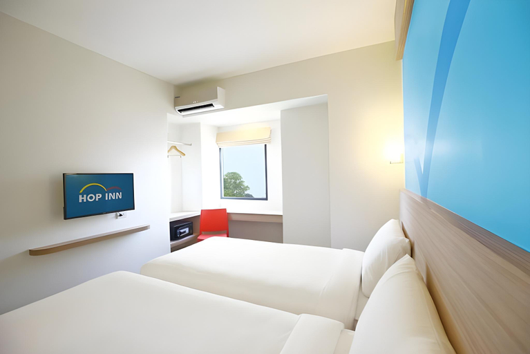 Bedroom 21