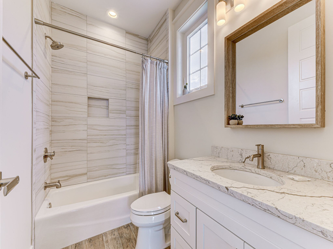 Bathroom 4, The View by Distinctive Beach Rentals, Saint Johns