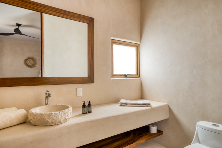 Bathroom, Amina Wind Resort, La Paz