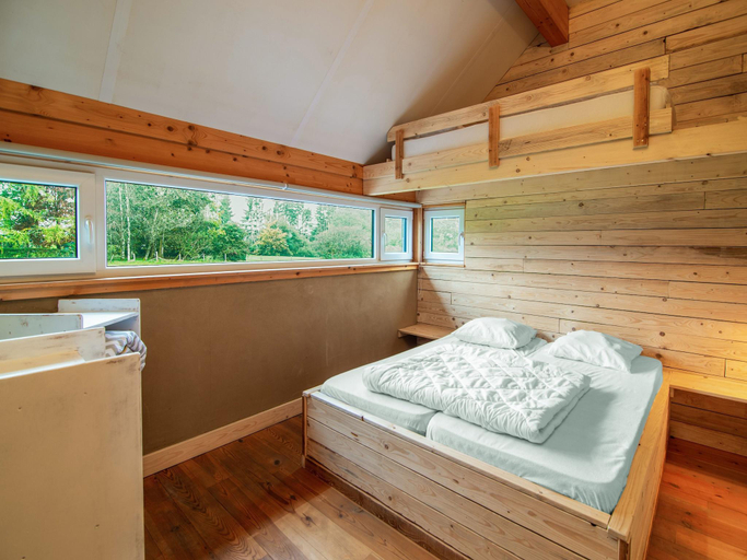 Bedroom 2, High Fens Nature Sauna Stay, Liège