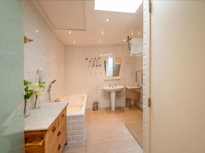 Bathroom 3, Stylish Stay Near Forest, Liège