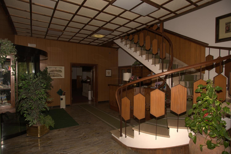 Others 4, Hotel Quercia Antica