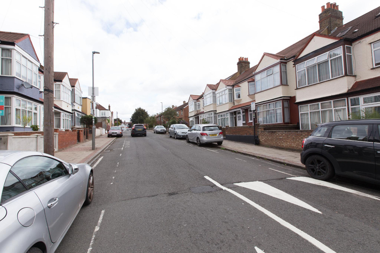 Others 3, Tooting Bec Rooms by PrimeCityHosts, London