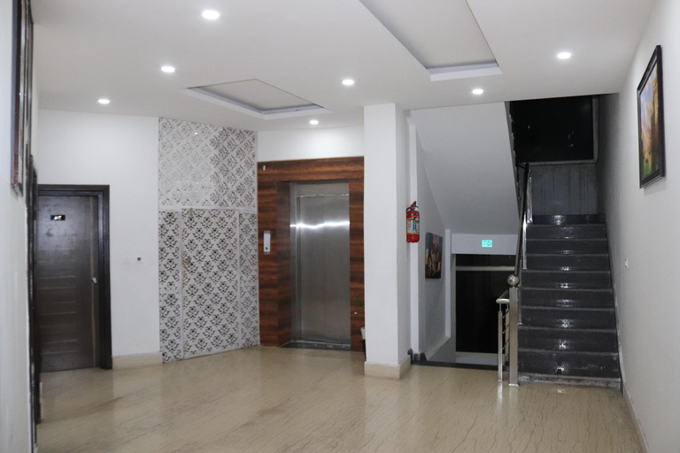 Public Area 3, Hotel AK Continental, Kangra