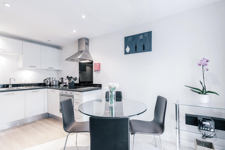 Others 5, Roomspace Serviced Apartments - Capitol Square, Surrey