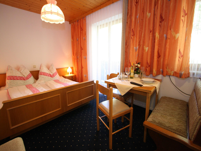Others 2, Apartment in Wagrain at the ski lift, Sankt Johann im Pongau