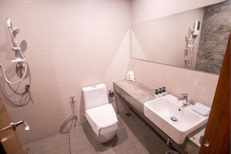 Bathroom 2, Raenong Boutique Hotel, Muang Ranong