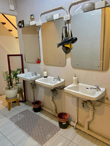 Bathroom 6
