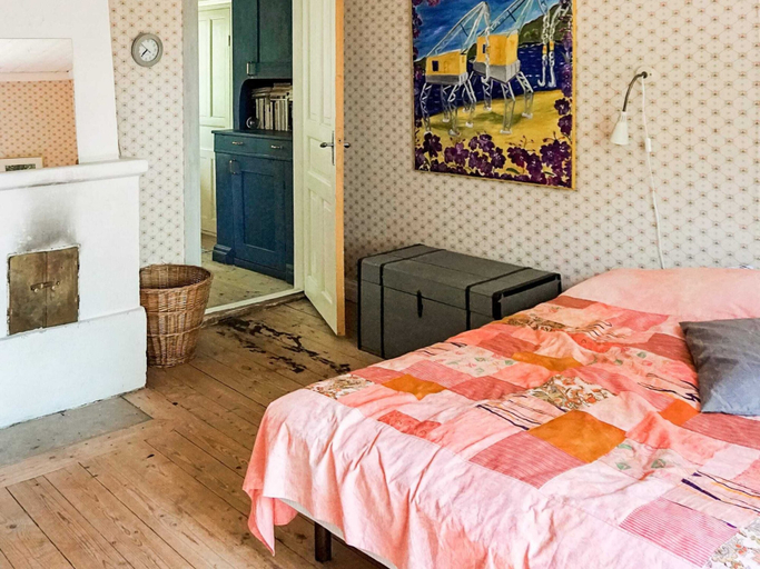Bedroom 2, 7 Person Holiday Home in Odensbacken, Örebro