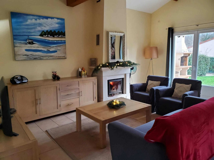 Living room 3, Villa in Les Forges With Golf & Pool, Deux-Sèvres