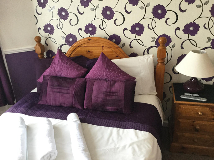 Bedroom 5, The Benson, Blackpool
