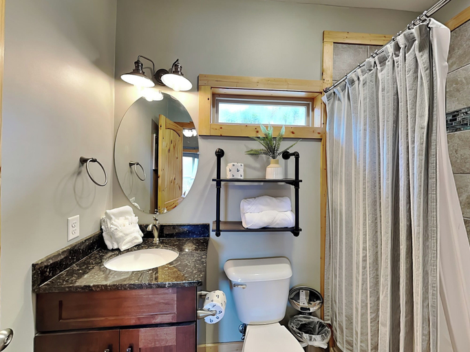 Bathroom 4, Hello Smokys by Jackson Mountain Rentals, Sevier