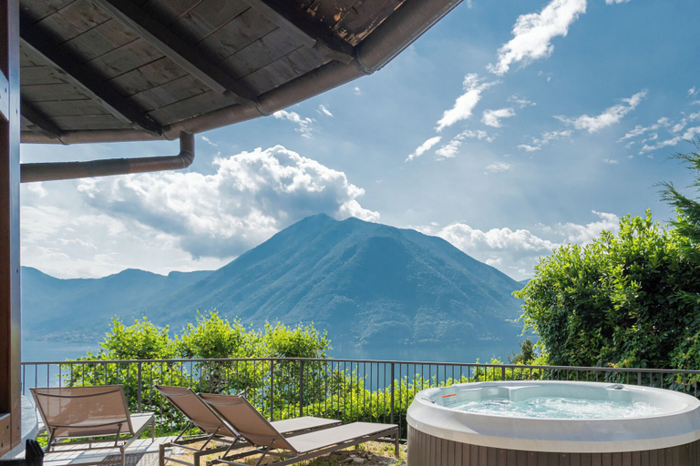 Sport & Beauty 2, Villa Castello by Rent all Como, Como