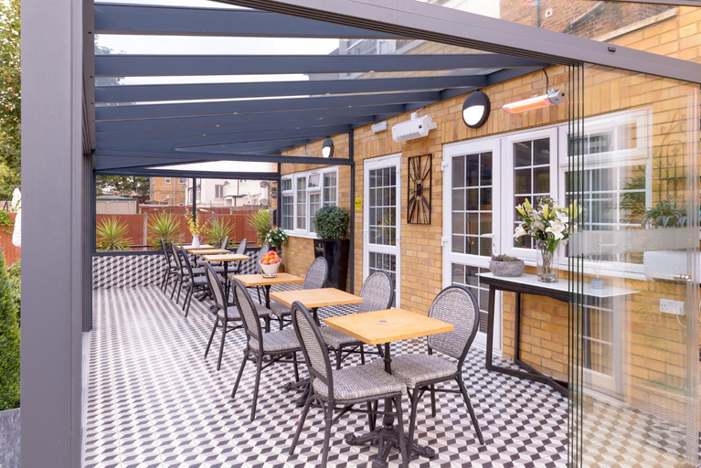 Others 4, Imperial Guest House Ltd., London