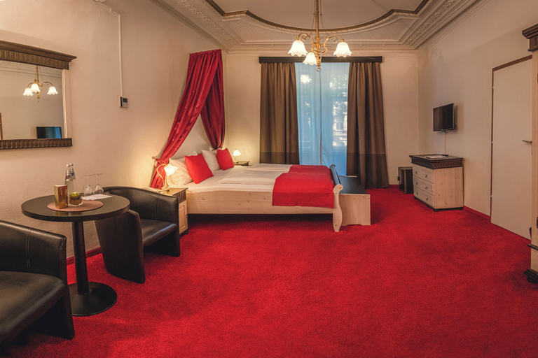 Bedroom 2, Grand Hotel Bellevue - adults only, Bolzano