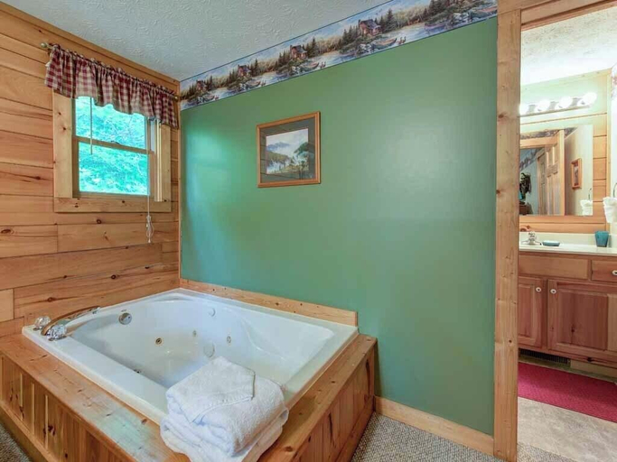 Bathroom 4, Cub's Cove by Jackson Mountain Rentals, Sevier