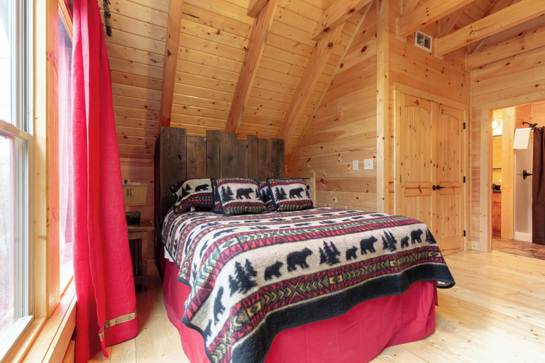 Bedroom 3, Simply Unforgettable by Jackson Mountain Rentals, Sevier