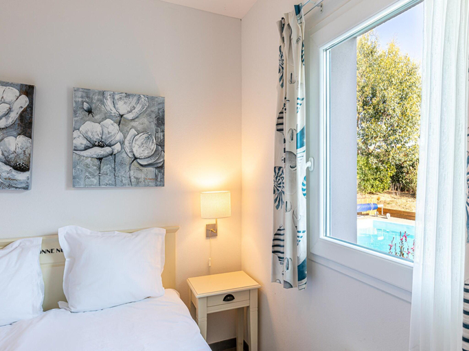 Bedroom 2, Villa in France with Private Pool Garden, Vendée