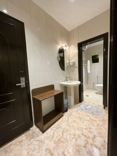 Bathroom 2, ميلاس للوحدات المفروشة, Tabuk