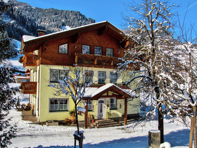Exterior & Views 1, Apartment in Grossarl near Ski Slopes, Sankt Johann im Pongau