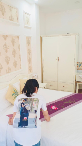 Bedroom 4, Chez Lotus Rose, District 4