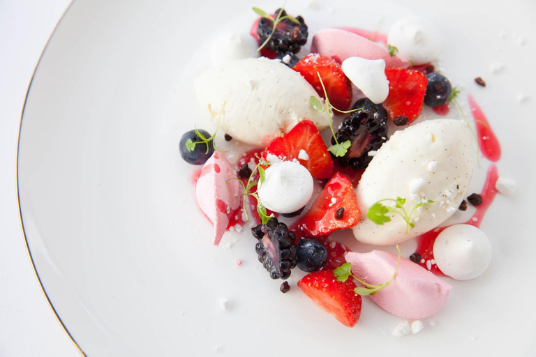 Food & Drinks 5, Petersham Hotel, London