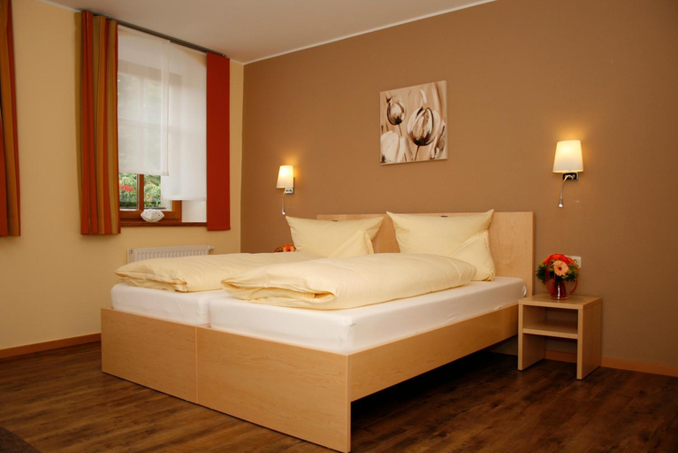 Bedroom 4, Hotel Gasthof zur Post, Tirschenreuth