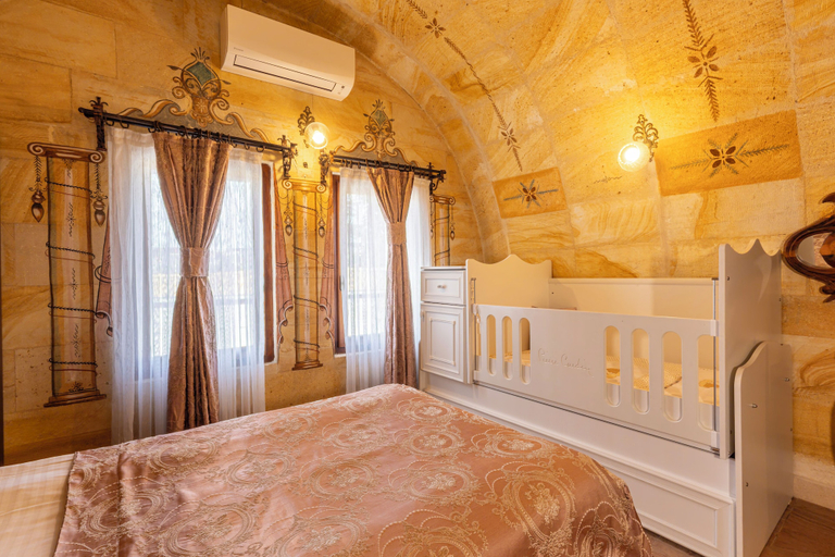 Bedroom 4, Walnut House, Nevşehir