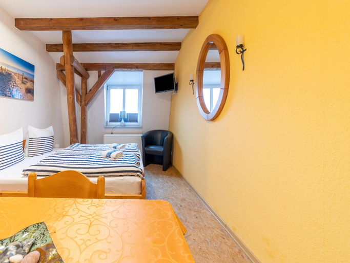 Bedroom 2, Wohnung in Grundshagen mit Gartensitzplatz, Nordwestmecklenburg