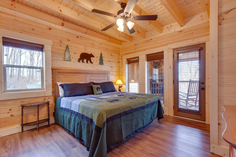 Bedroom 3, Back to Nature by Jackson Mountain Rentals, Sevier