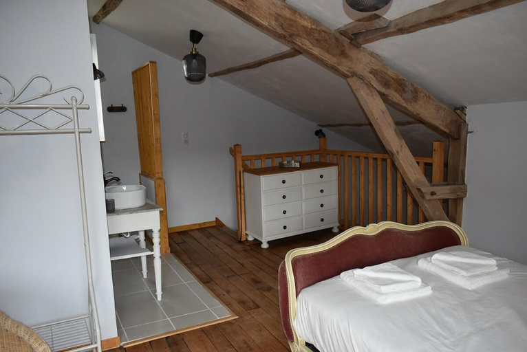 Bedroom 2, Les Granges, Chez Hortensia, Dordogne