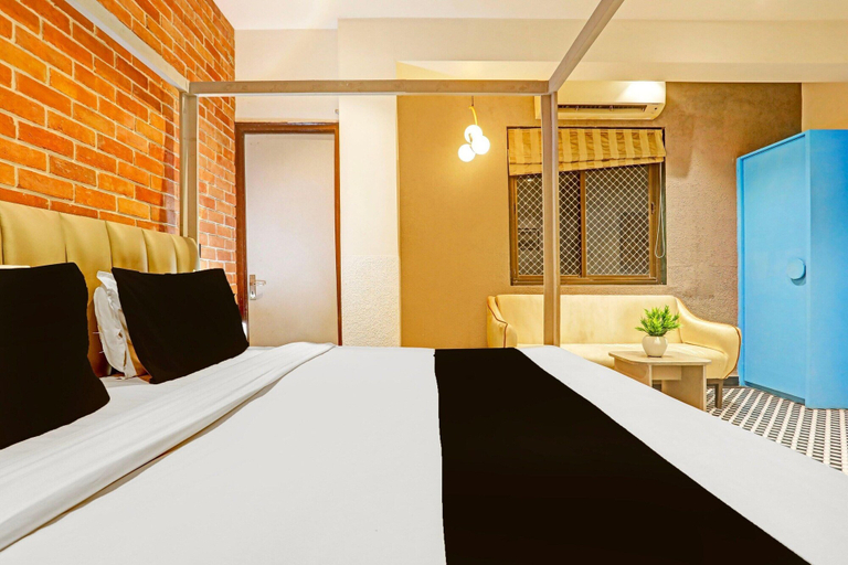 Room 3, Comfortable Stayss at Varanasi Cantt, Varanasi