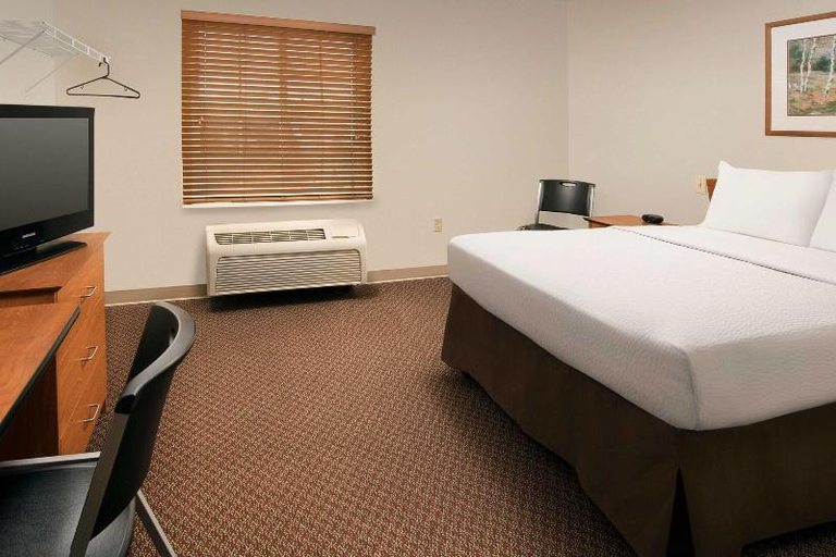 Bedroom 2, WoodSpring Suites Johnson City, Washington