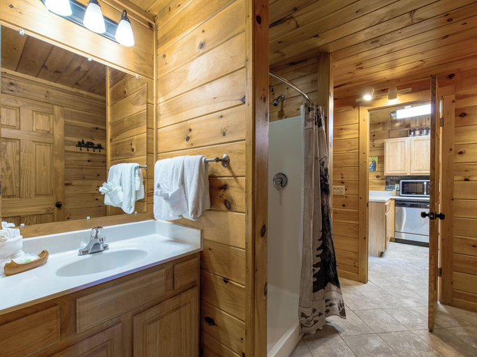 Bathroom 4, Bear Necessities by Jackson Mountain Rentals, Sevier