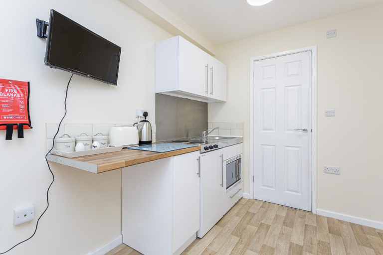 Others 3, Blackberry - Stylish Self-Contained Flats in Soton City Centre, Southampton